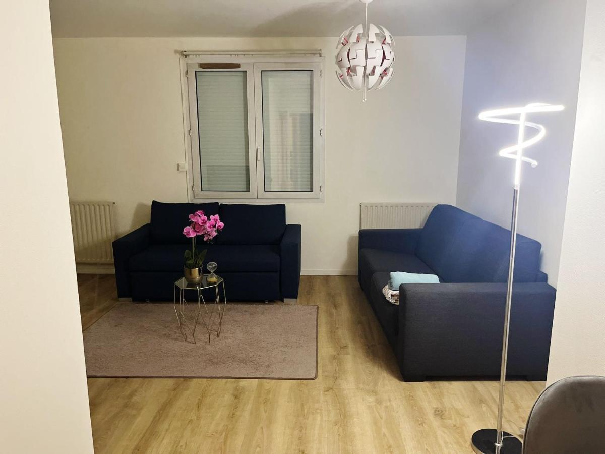 Logement Entier Chambre+Salon + Jardin & Terrasse Les Ulis Exterior photo